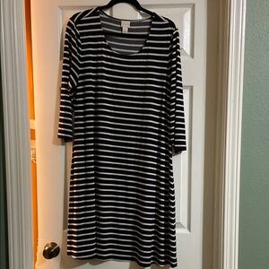 Chico's Black and White Asymmetrical Raglan Shirt Dress